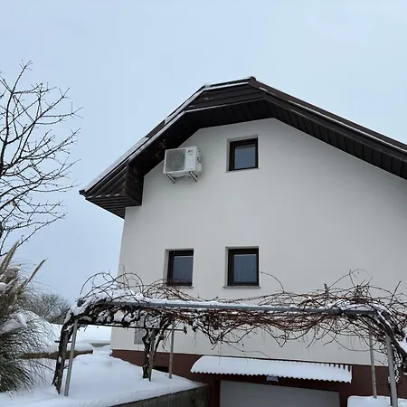 شقة Apartma Eni *