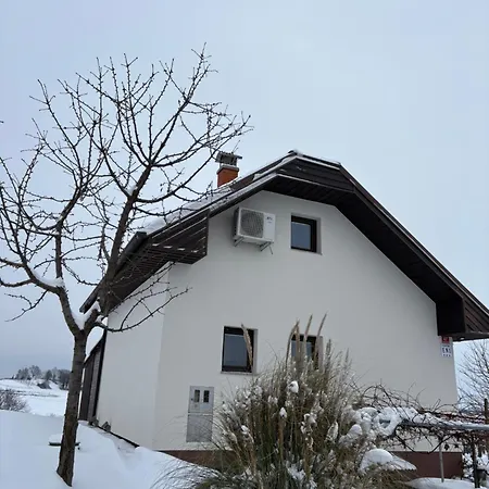 Apartma Eni *